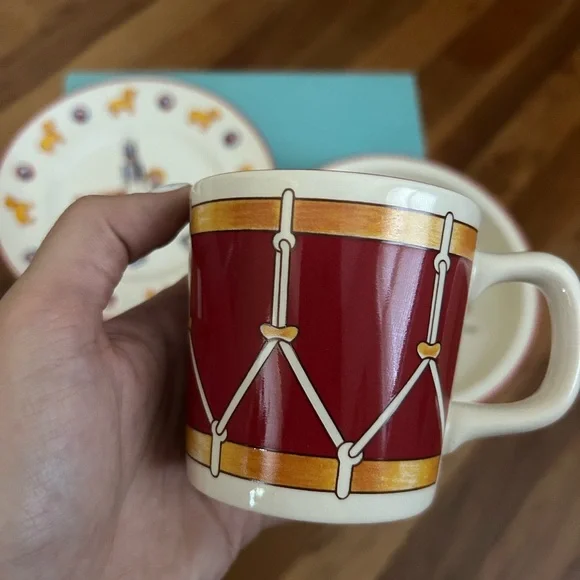 Mason's Tiffany Toys Child's Mug, Porringer and Plate Set - Picture 4 of 7